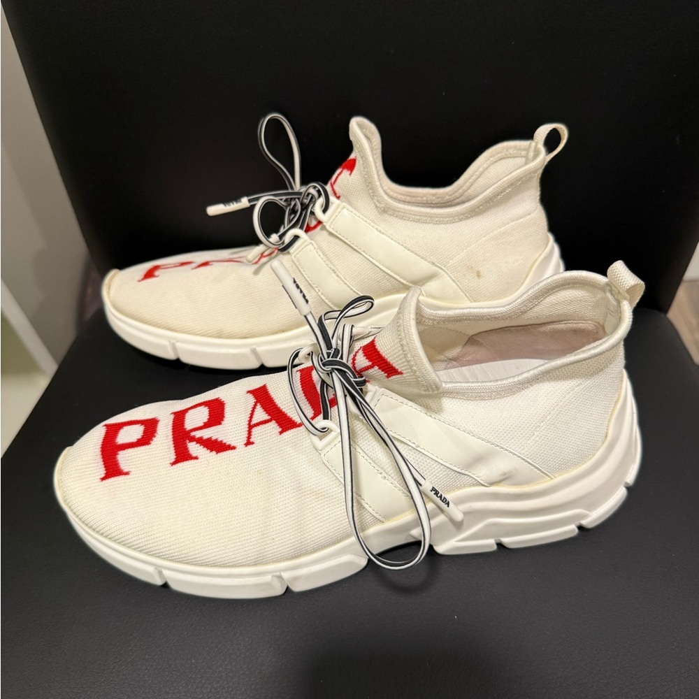 Authentic Prada Knit Sneakers with Red logo - Picture 3 of 11